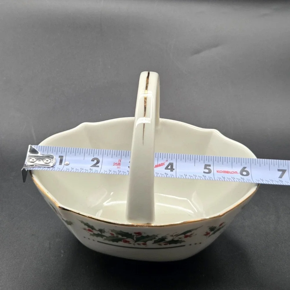 Christmas Holly‎ Fine Porcelain Handled Holiday Basket With Gold Accents Japan